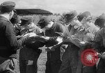 Standbild Deutschen Ju 87 Angriff Ostfront, 1941, aus Sekunde 7 historischem Filmmaterial Videoclip 65675045593