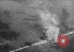 Standbild Deutschen Ju 87 Angriff Ostfront, 1941, aus Sekunde 55 historischem Filmmaterial Videoclip 65675045593