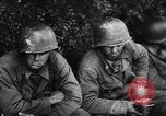 Image des prisonniers de guerre alliés France, 1944, de la seconde 27 séquences d'archives historiques vidéo 65675045597
