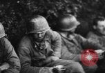Image des prisonniers de guerre alliés France, 1944, de la seconde 28 séquences d'archives historiques vidéo 65675045597