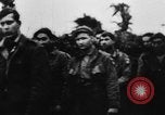 Image des prisonniers de guerre alliés France, 1944, de la seconde 45 séquences d'archives historiques vidéo 65675045597