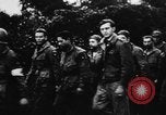 Image des prisonniers de guerre alliés France, 1944, de la seconde 60 séquences d'archives historiques vidéo 65675045597