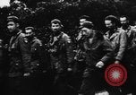 Image des prisonniers de guerre alliés France, 1944, de la seconde 62 séquences d'archives historiques vidéo 65675045597