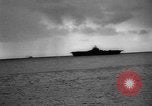 Image les pilotes de la Marine américaine de Leyte aux Philippines, 1944, de la seconde 11 séquences d'archives historiques vidéo 65675045602