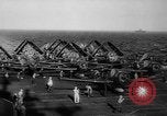 Image les pilotes de la Marine américaine de Leyte aux Philippines, 1944, de la seconde 21 séquences d'archives historiques vidéo 65675045602