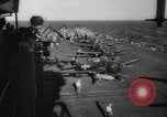 Image les pilotes de la Marine américaine de Leyte aux Philippines, 1944, de la seconde 37 séquences d'archives historiques vidéo 65675045602