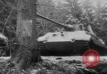Standbild US Army Kriegsgefangenen und Deutsche Entwicklungen in der nähe von Malmedy Malmedy Belgien, 1944, aus Sekunde 7 historischem Filmmaterial Videoclip 65675045610