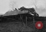 Standbild US Army Kriegsgefangenen und Deutsche Entwicklungen in der nähe von Malmedy Malmedy Belgien, 1944, aus Sekunde 53 historischem Filmmaterial Videoclip 65675045610