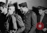 Standbild Verwundet Army Air Force Soldaten im Krieg Factory Denver Colorado USA, 1945, aus Sekunde 19 historischem Filmmaterial Videoclip 65675045613