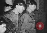 Standbild Verwundet Army Air Force Soldaten im Krieg Factory Denver Colorado USA, 1945, aus Sekunde 28 historischem Filmmaterial Videoclip 65675045613