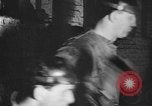 Standbild Verwundet Army Air Force Soldaten im Krieg Factory Denver Colorado USA, 1945, aus Sekunde 29 historischem Filmmaterial Videoclip 65675045613