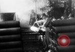 Standbild Verwundet Army Air Force Soldaten im Krieg Factory Denver Colorado USA, 1945, aus Sekunde 45 historischem Filmmaterial Videoclip 65675045613