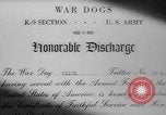 Standbild Armee Hunde United States USA, 1945, aus Sekunde 21 historischem Filmmaterial Videoclip 65675045614
