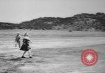 Standbild Armee Hunde United States USA, 1945, aus Sekunde 28 historischem Filmmaterial Videoclip 65675045614