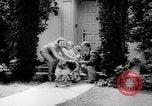 Standbild Armee Hunde United States USA, 1945, aus Sekunde 49 historischem Filmmaterial Videoclip 65675045614