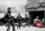 Image des Forces alliées Winter Offensive en Allemagne en Seconde Guerre Mondiale Allemagne, 1945, de la seconde 56 séquences d'archives historiques vidéo 65675045615