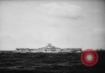 Standbild USA carrier Ebenen Okinawa Ryukyu Inseln, 1945, aus Sekunde 43 historischem Filmmaterial Videoclip 65675045621