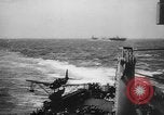 Standbild USA carrier Ebenen Okinawa Ryukyu Inseln, 1945, aus Sekunde 48 historischem Filmmaterial Videoclip 65675045621