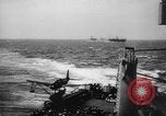 Standbild USA carrier Ebenen Okinawa Ryukyu Inseln, 1945, aus Sekunde 49 historischem Filmmaterial Videoclip 65675045621