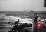 Standbild USA carrier Ebenen Okinawa Ryukyu Inseln, 1945, aus Sekunde 50 historischem Filmmaterial Videoclip 65675045621