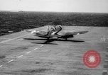 Standbild USA carrier Ebenen Okinawa Ryukyu Inseln, 1945, aus Sekunde 57 historischem Filmmaterial Videoclip 65675045621