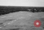 Standbild USA carrier Ebenen Okinawa Ryukyu Inseln, 1945, aus Sekunde 59 historischem Filmmaterial Videoclip 65675045621