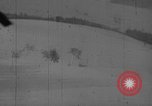 Standbild strafing europäische Theater, 1945, aus Sekunde 14 historischem Filmmaterial Videoclip 65675045665