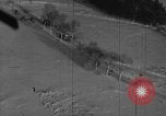 Standbild strafing europäische Theater, 1945, aus Sekunde 10 historischem Filmmaterial Videoclip 65675045666