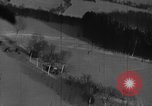 Standbild strafing europäische Theater, 1945, aus Sekunde 11 historischem Filmmaterial Videoclip 65675045666