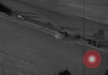 Standbild strafing europäische Theater, 1945, aus Sekunde 14 historischem Filmmaterial Videoclip 65675045666