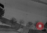 Standbild strafing europäische Theater, 1945, aus Sekunde 27 historischem Filmmaterial Videoclip 65675045666