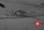 Standbild strafing europäische Theater, 1945, aus Sekunde 29 historischem Filmmaterial Videoclip 65675045666