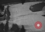 Standbild strafing europäische Theater, 1944, aus Sekunde 12 historischem Filmmaterial Videoclip 65675045670