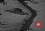 Standbild strafing europäische Theater, 1944, aus Sekunde 18 historischem Filmmaterial Videoclip 65675045674