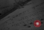 Standbild strafing europäische Theater, 1944, aus Sekunde 26 historischem Filmmaterial Videoclip 65675045674