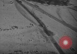 Standbild strafing europäische Theater, 1944, aus Sekunde 10 historischem Filmmaterial Videoclip 65675045675