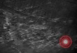Standbild strafing europäische Theater, 1944, aus Sekunde 13 historischem Filmmaterial Videoclip 65675045675
