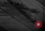 Standbild strafing europäische Theater, 1944, aus Sekunde 31 historischem Filmmaterial Videoclip 65675045675
