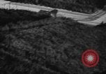 Standbild strafing europäische Theater, 1944, aus Sekunde 8 historischem Filmmaterial Videoclip 65675045676
