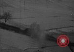 Standbild strafing europäische Theater, 1944, aus Sekunde 15 historischem Filmmaterial Videoclip 65675045676