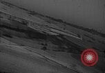 Standbild strafing europäische Theater, 1944, aus Sekunde 19 historischem Filmmaterial Videoclip 65675045676