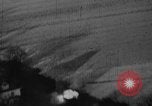 Standbild strafing europäische Theater, 1944, aus Sekunde 23 historischem Filmmaterial Videoclip 65675045676