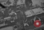 Standbild strafing europäische Theater, 1944, aus Sekunde 17 historischem Filmmaterial Videoclip 65675045677