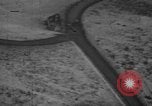 Standbild strafing europäische Theater, 1944, aus Sekunde 27 historischem Filmmaterial Videoclip 65675045677