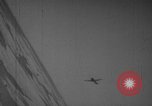 Standbild Luft-zu-Luft angriff europäische Theater, 1944, aus Sekunde 28 historischem Filmmaterial Videoclip 65675045679