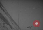 Standbild Luft-zu-Luft angriff europäische Theater, 1944, aus Sekunde 29 historischem Filmmaterial Videoclip 65675045679
