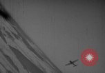 Standbild Luft-zu-Luft angriff europäische Theater, 1944, aus Sekunde 30 historischem Filmmaterial Videoclip 65675045679