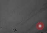 Standbild Luft-zu-Luft angriff europäische Theater, 1945, aus Sekunde 16 historischem Filmmaterial Videoclip 65675045680