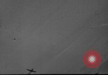Standbild Luft-zu-Luft angriff europäische Theater, 1945, aus Sekunde 18 historischem Filmmaterial Videoclip 65675045680