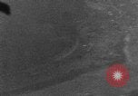 Standbild strafing europäische Theater, 1945, aus Sekunde 31 historischem Filmmaterial Videoclip 65675045681